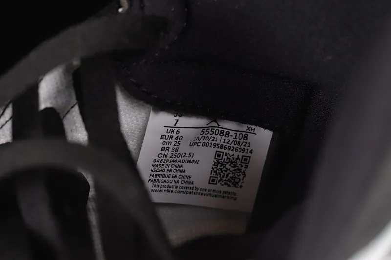 All categories Air Jordan Jordan series basketball shoes Air Jordan 1 High Air Jordan 1 High OG "Stage Haze" AJ1 Joe 1 black and gray toe 555088-108